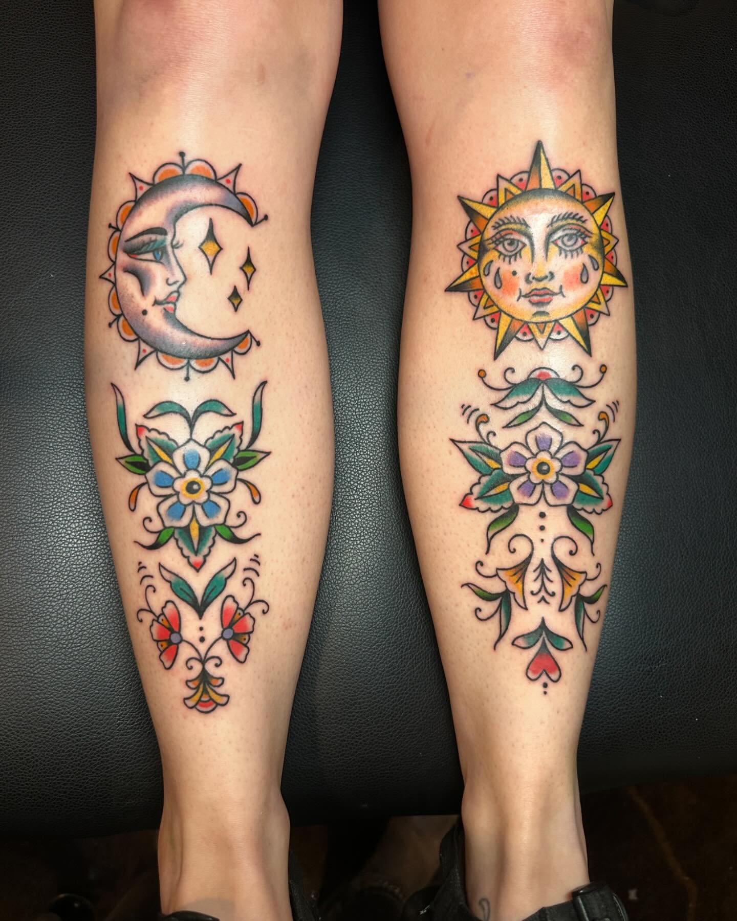 Sun and moon for my friend @girlywiththegreenhair! We did these during the solar eclipse under a skylight! Super fun! Be sure to follow her work! 

#okc #okctattoos #keepsake #keepsakeokc #okctattooartist