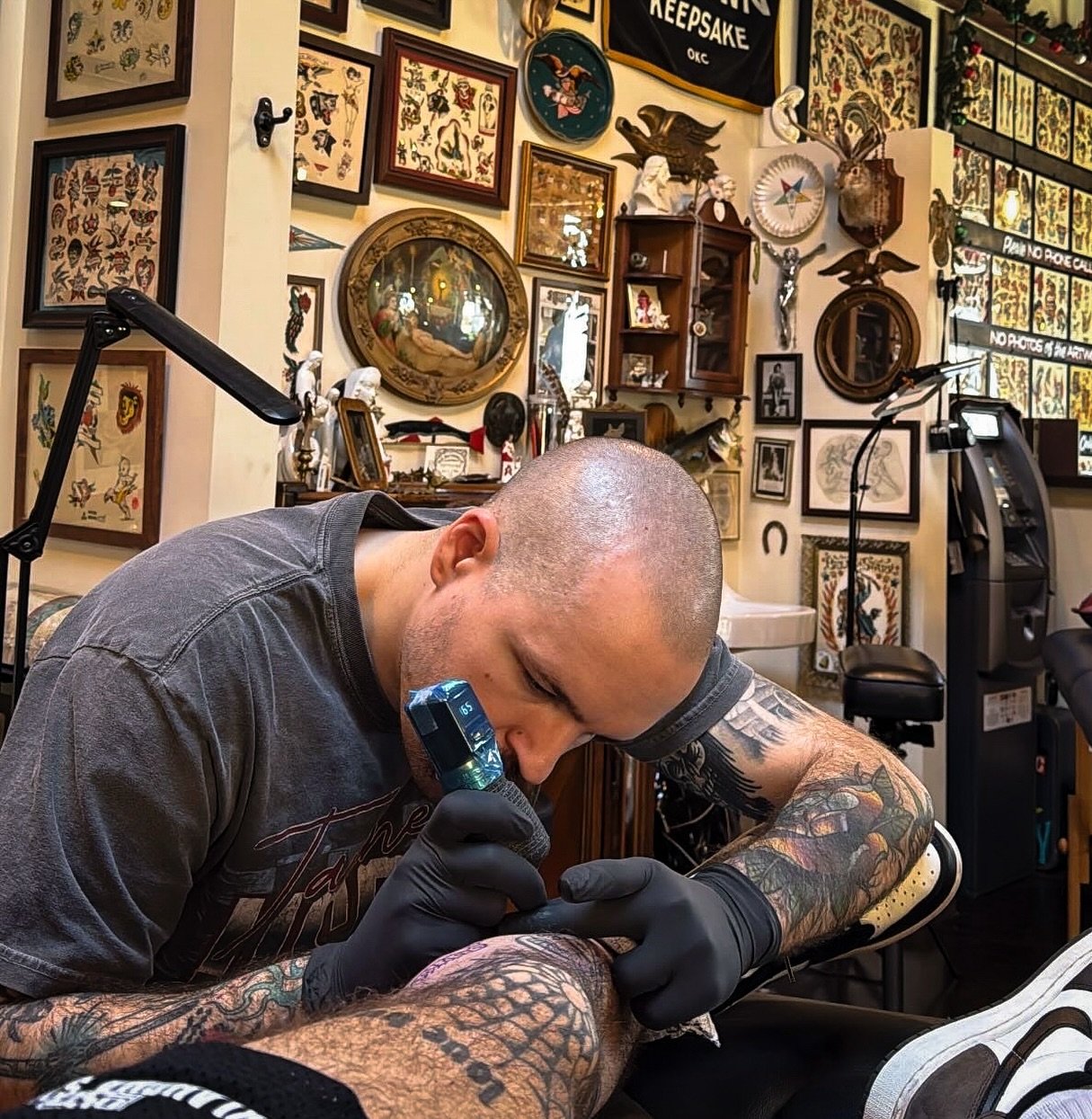 I have time available this month and would love to tattoo you! The times listed below are flexible so don&rsquo;t hesitate to ask if a certain time slot is better for you. Open to bigger or smaller projects! 

1/26 4:00, 1/27 12:00, 1/28 4:00
1/30 12