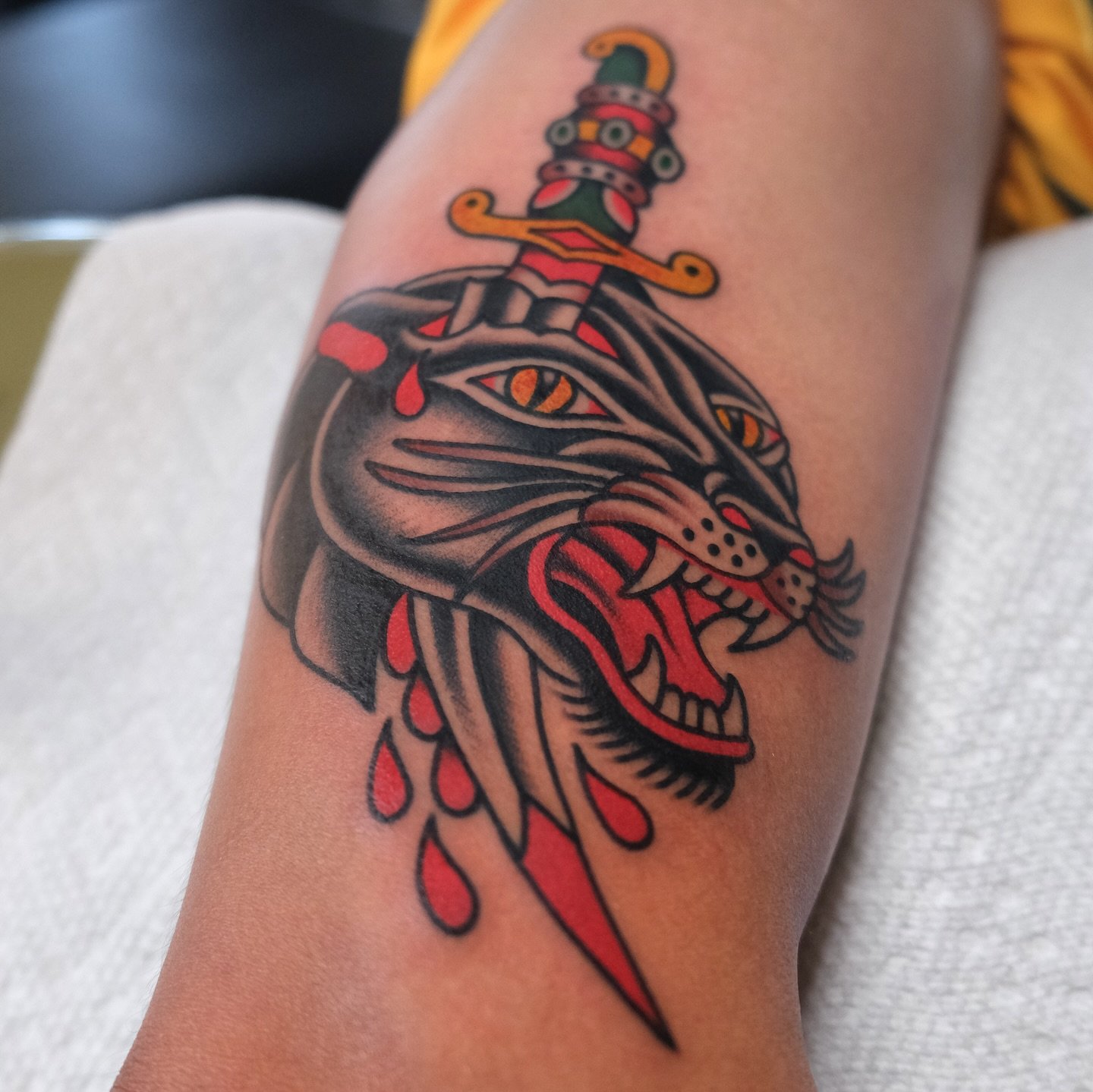 Tried and true @keepsakeokc 

Book your next appointment now at keepsakeokc.com!!

#tattoo #tattoos #oklahoma #oklahomacity #oklahomacitytattoo #oklahomatattoo #oklahomatattooartist #oklahomacitytattooartist #traditionaltattoo #oldschooltattoo #brigh