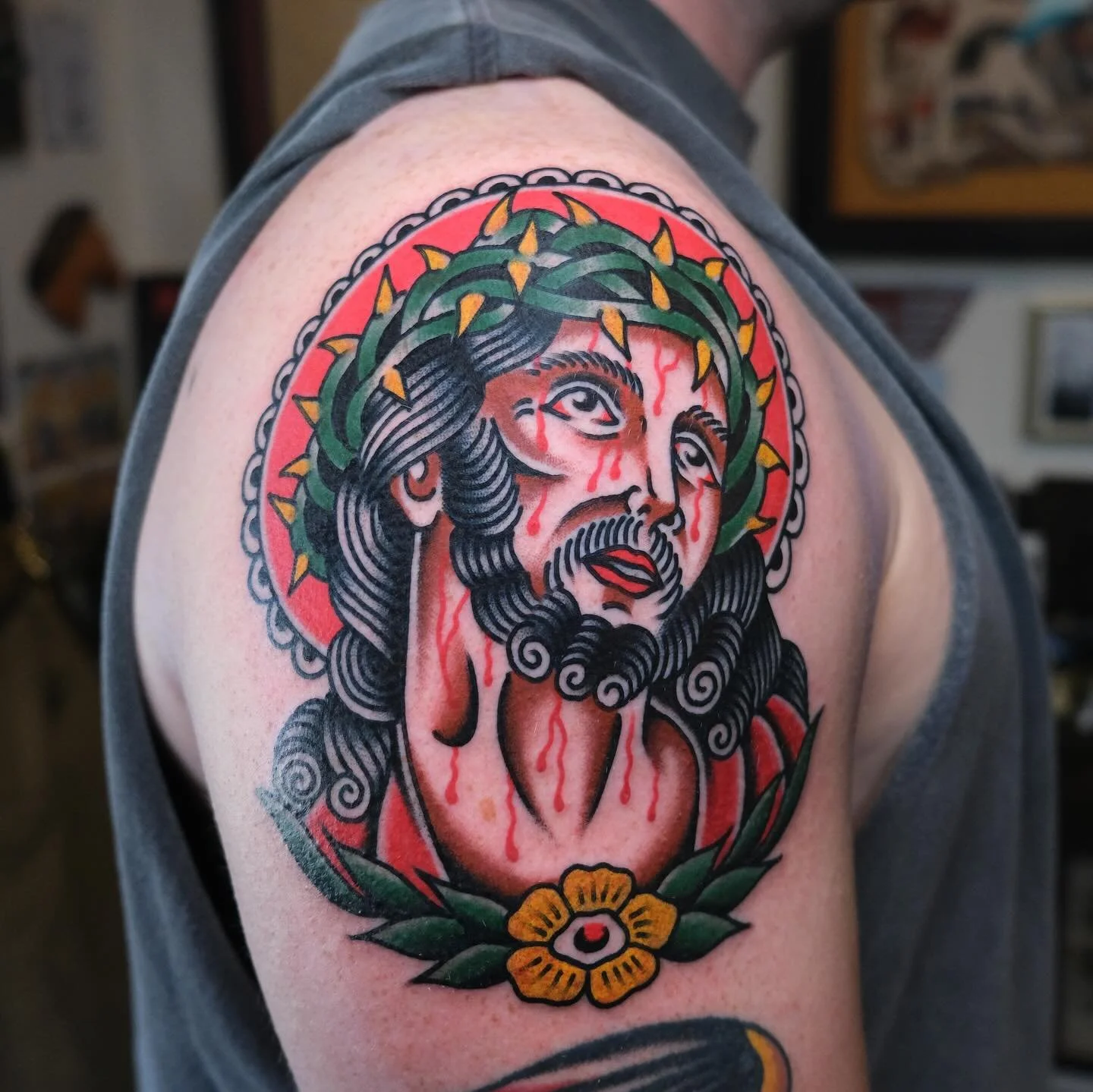 Tattoos you know and love @keepsakeokc 

Book now at keepsakeokc.com!!

#tattoo #tattoos #oklahoma #oklahomacity #oklahomacitytattoo #oklahomatattoo #oklahomatattooartist #oklahomacitytattooartist #traditionaltattoo #oldschooltattoo #bright_and_bold 