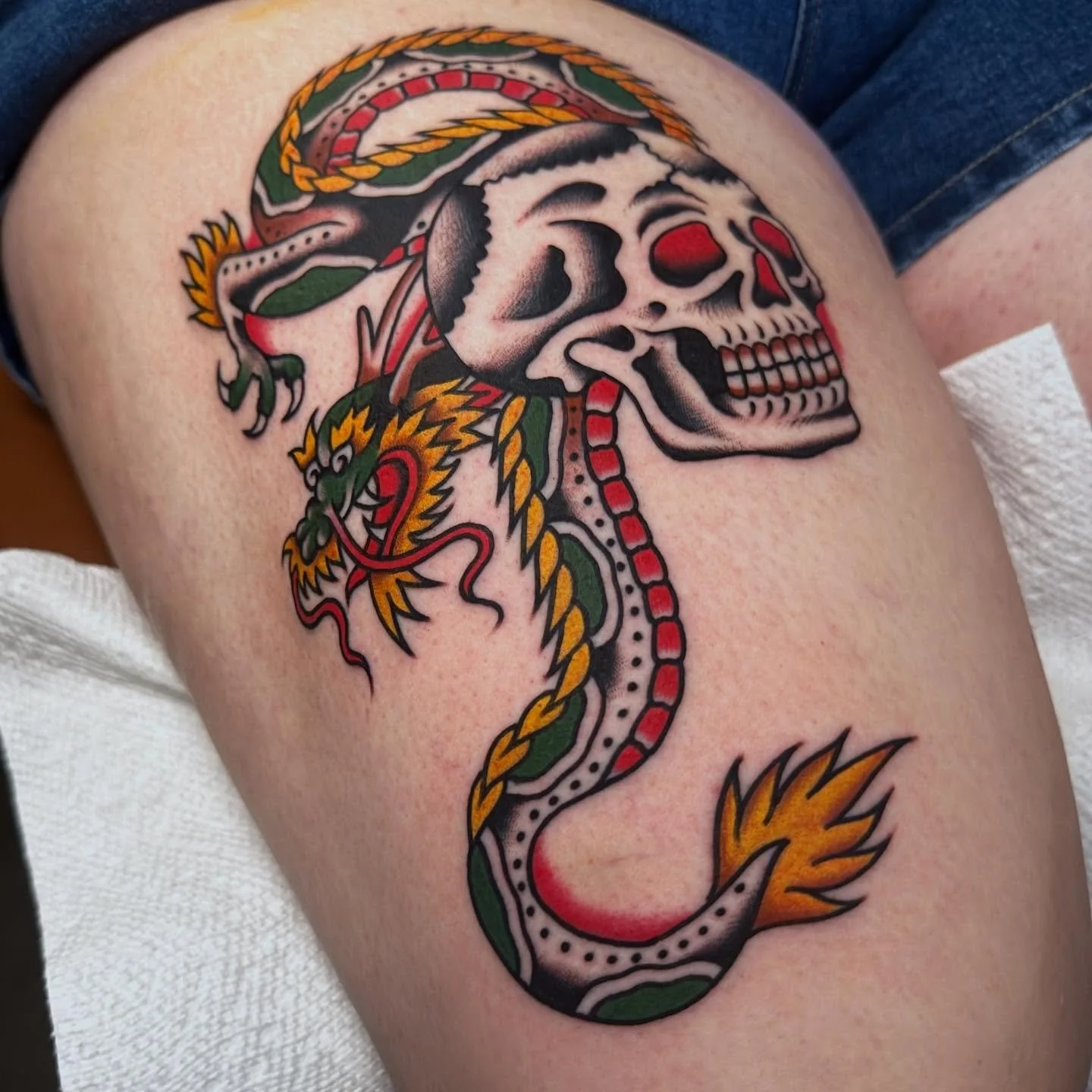 Got to do this right out of the gate at @tattoomaniadallas having a great time!  Last day today come say what&rsquo;s up!

Booking the rest of the year at @keepsakeokc 

#tattoo #tattoos #oklahoma #oklahomacity #oklahomacitytattoo #oklahomatattoo #ok