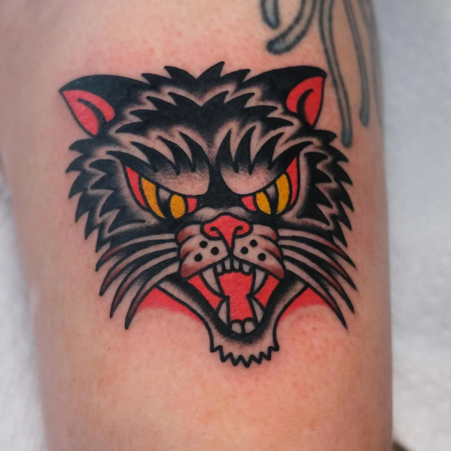 Made at @keepsakeokc 

Book now at keepsakeokc.com!

#tattoo #tattoos #oklahoma #oklahomacity #oklahomacitytattoo #oklahomatattoo #oklahomatattooartist #oklahomacitytattooartist #traditionaltattoo #oldschooltattoo #bright_and_bold #boldtattooart #bol