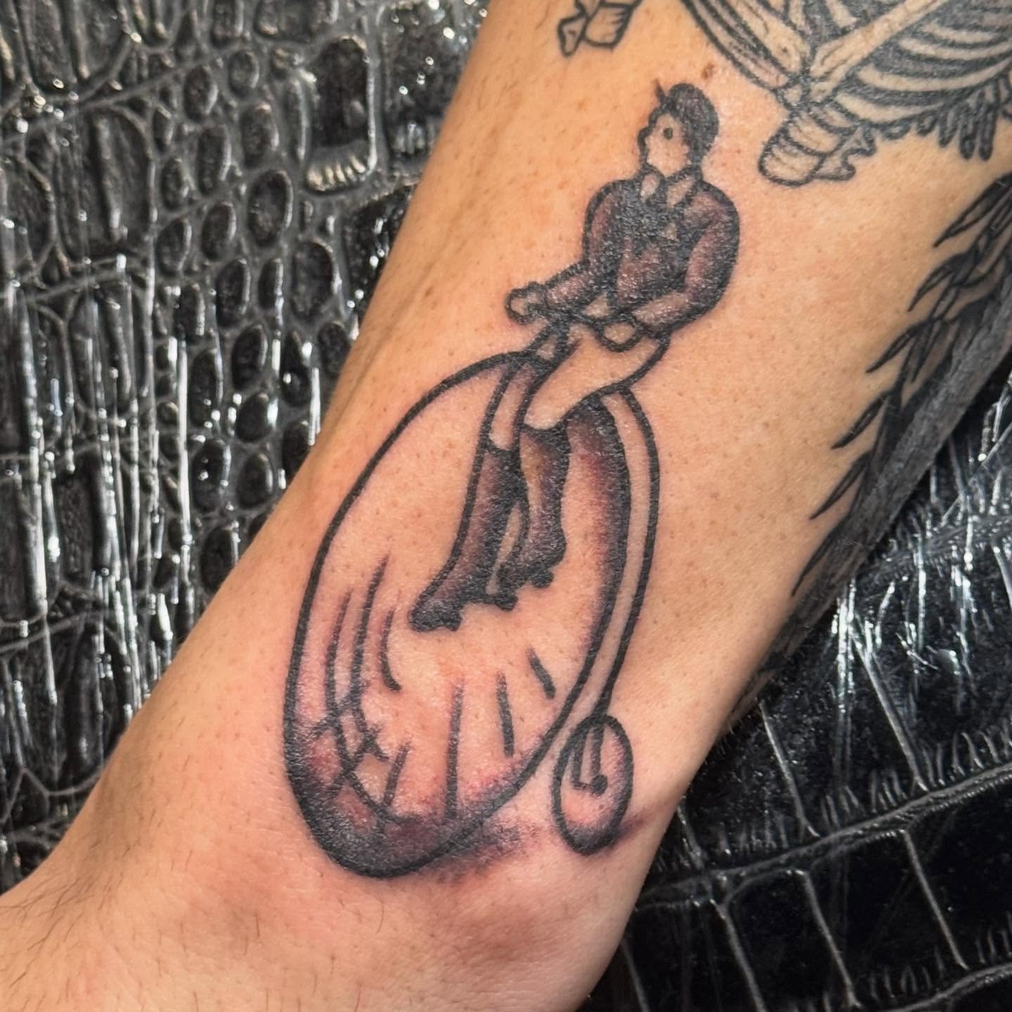 Dallas! Thank you for having me @welcomestrangertattoo 

See y&rsquo;all again soon!

I&rsquo;ll be in Austin the next couple of days! Let me know if you&rsquo;d like a tattoo!

#okc #okctattoo #okctattooartist #oklahomacitytattoo #oklahomacitytattoo