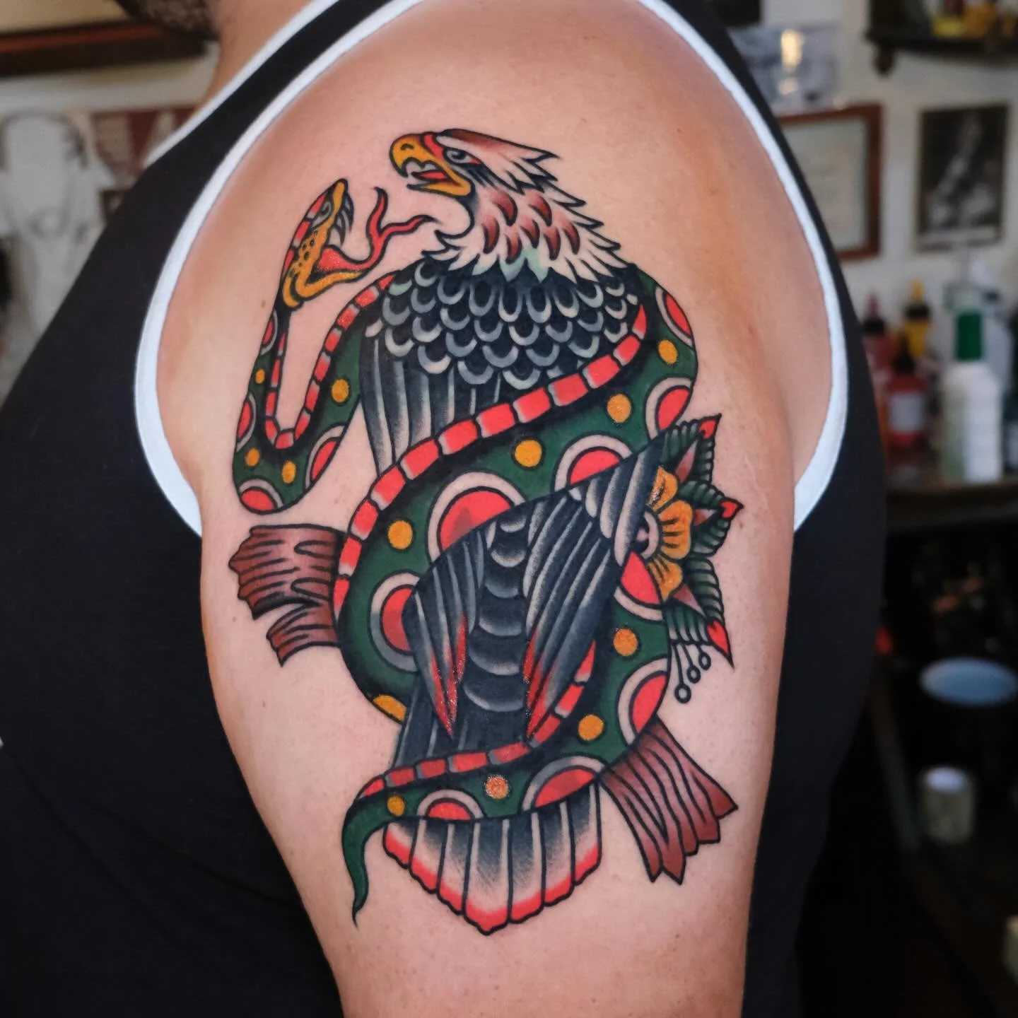 Double cover for Ian, lines healed, color fresh @keepsakeokc 

Book now at keepsakeokc.com