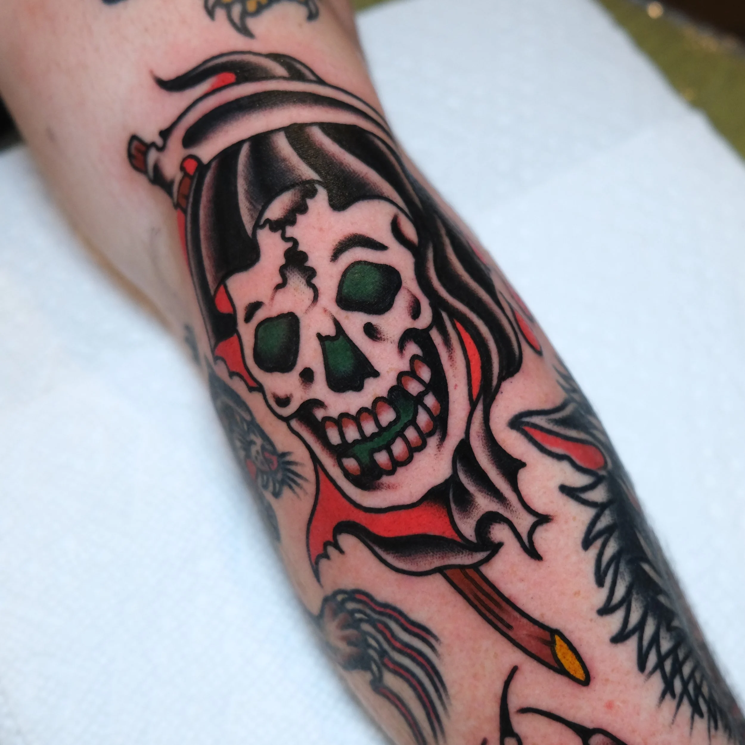Reaper/spider stack made at @keepsakeokc 

Book now at keepsakeokc.com