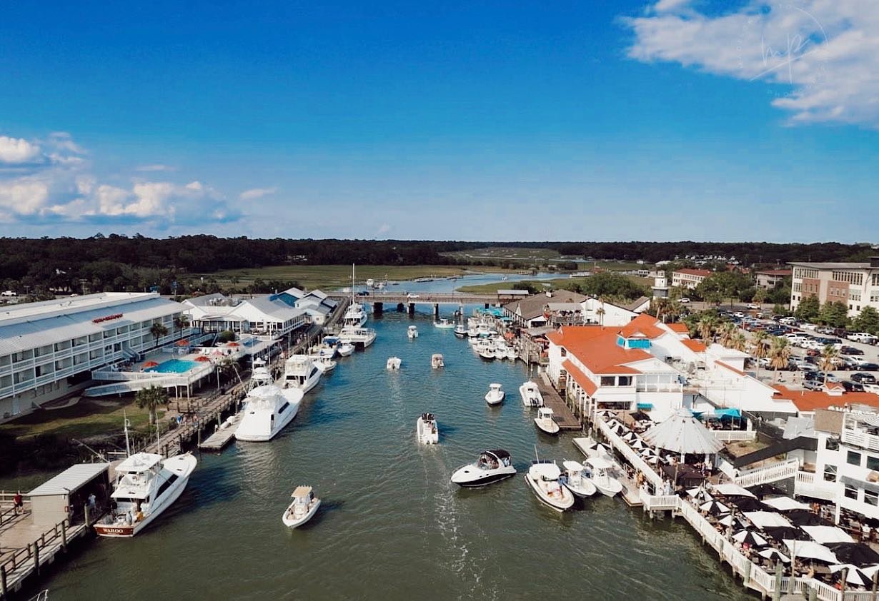 Family dining on Shem Creek at Saltwater Cowboys