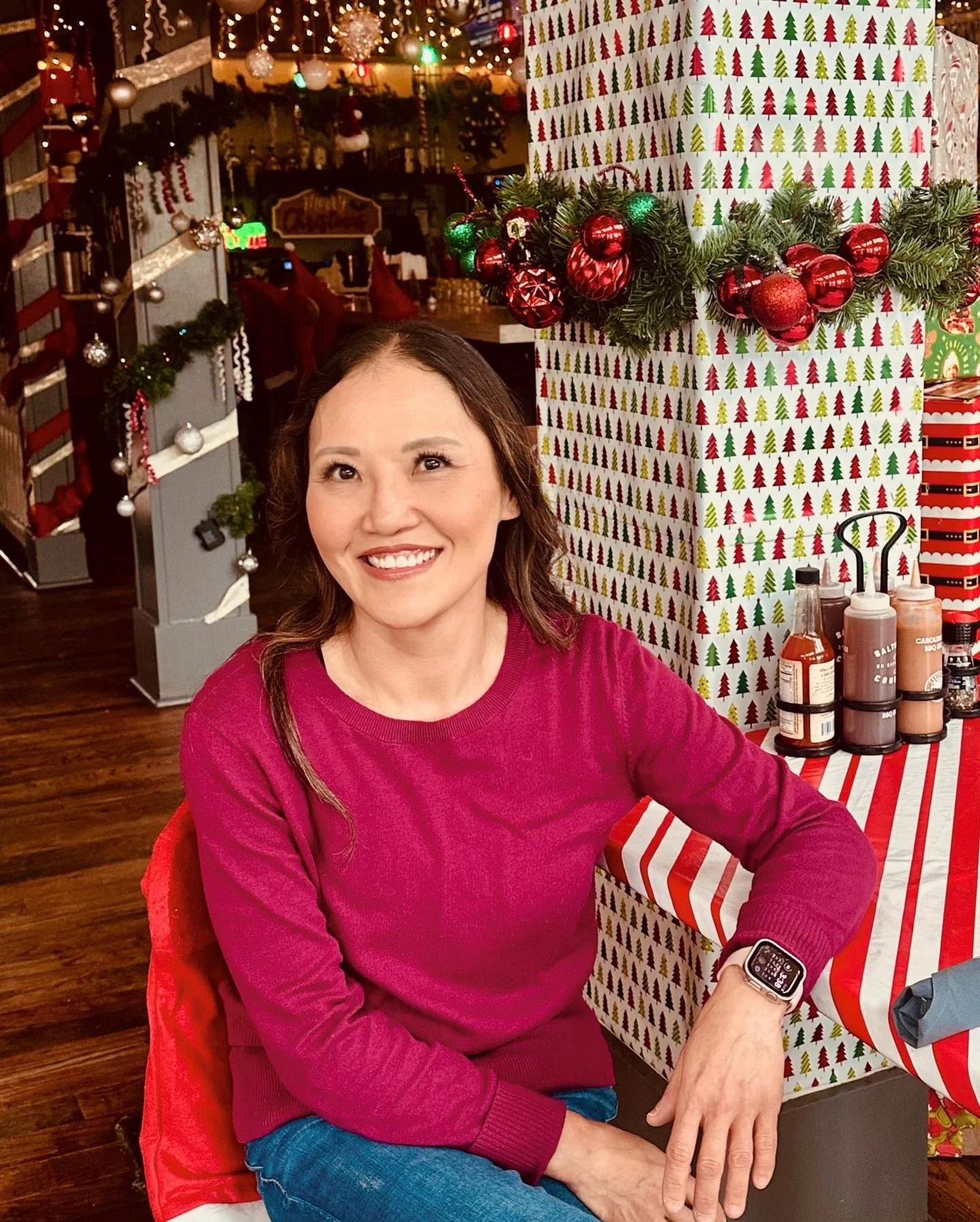 𝐒𝐖𝐂 𝐅𝐀𝐌 𝐇𝐈𝐆𝐇𝐋𝐈𝐆𝐇𝐓 🤠
Meet Charissa!
Charissa is our magical Ms. Claus! She is not only our Events Coordinator, but she is the creator and designer of all things Christmas at Saltwater this year!
This year we are the pop-up Christmas sh
