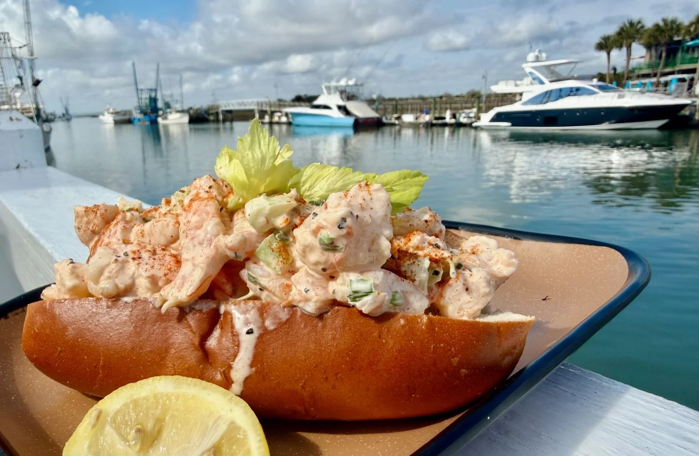 A high of 77&deg; + delicious SWC specials&hellip; A perfect March Friday.
SHRIMP SALAD ROLL 🍤 Shrimp mixed with celery, fresh herbs, red onion and a touch of lemon. Served in a warm roll and topped with old bay.
BLUEBERRY PEACH SALMON SALAD 🫐🍑 Fr