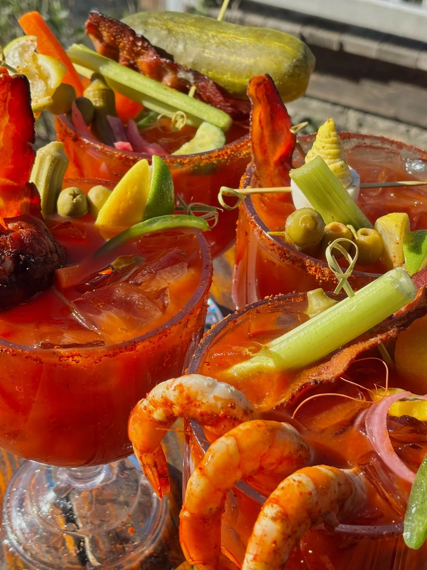 Boats, boots and bloodies. That&rsquo;s how we brunch at SWC&hellip; 🤠
Tunes on the deck all day long.
Meet you on the creek!