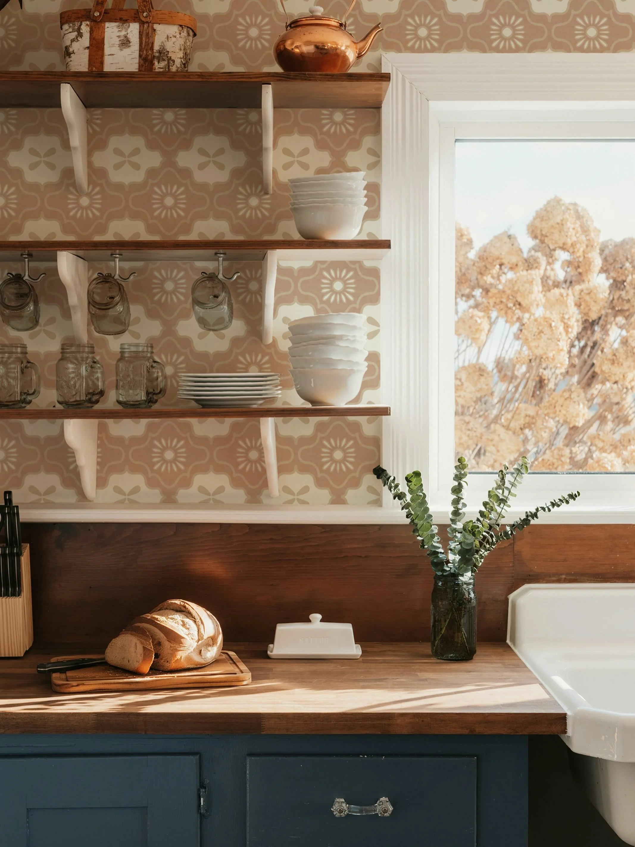 My latest wallpaper gives a warm glow up to any kitchen (or room). Inspired by Portuguese Azulejos, designed to be loved.