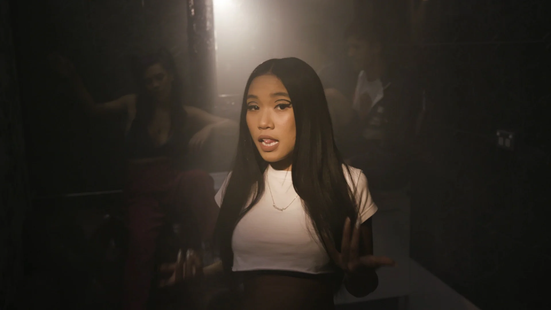 DAMI JESS TAI - MUSIC VIDEO_GU_V04110.jpg