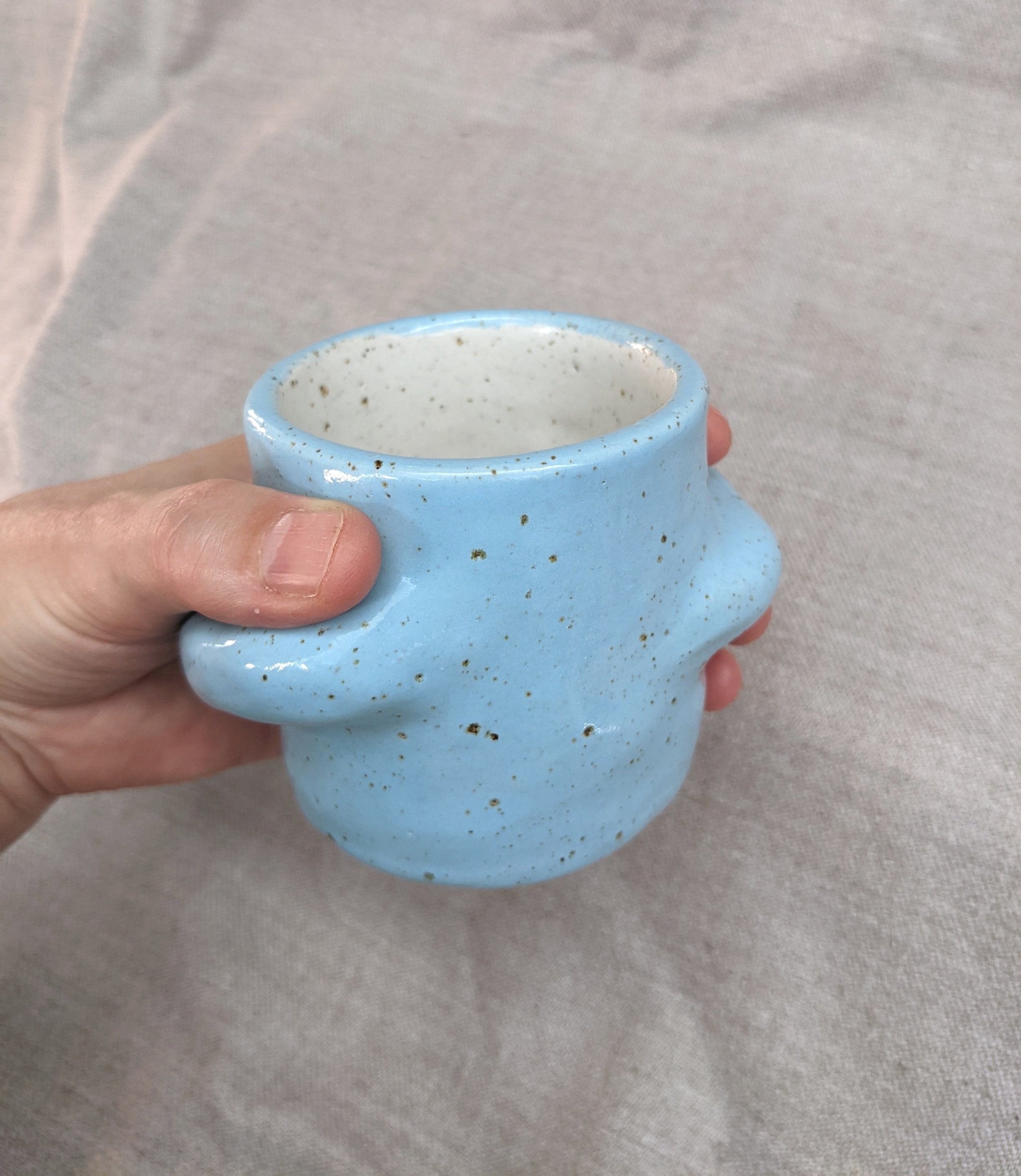 reach+cup+blue+hold.jpg