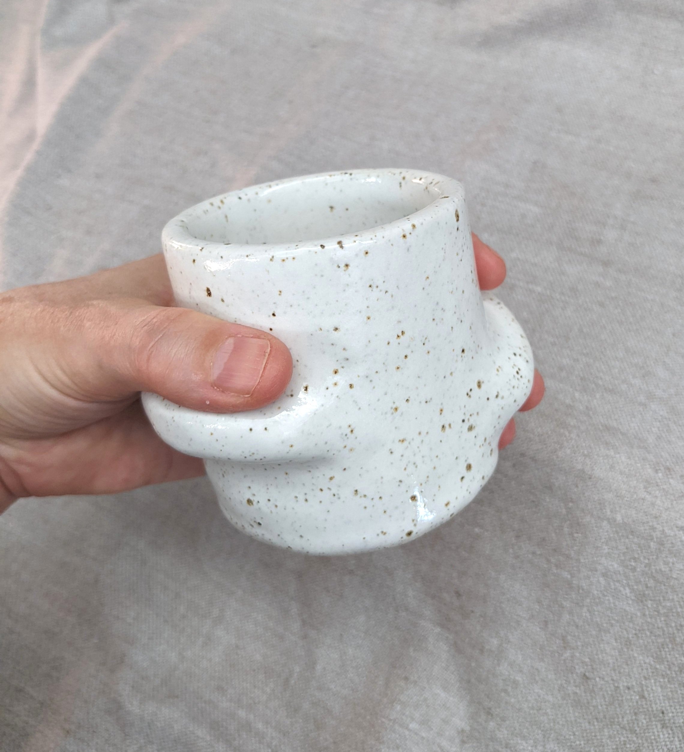reach+cup+white+hold.jpg