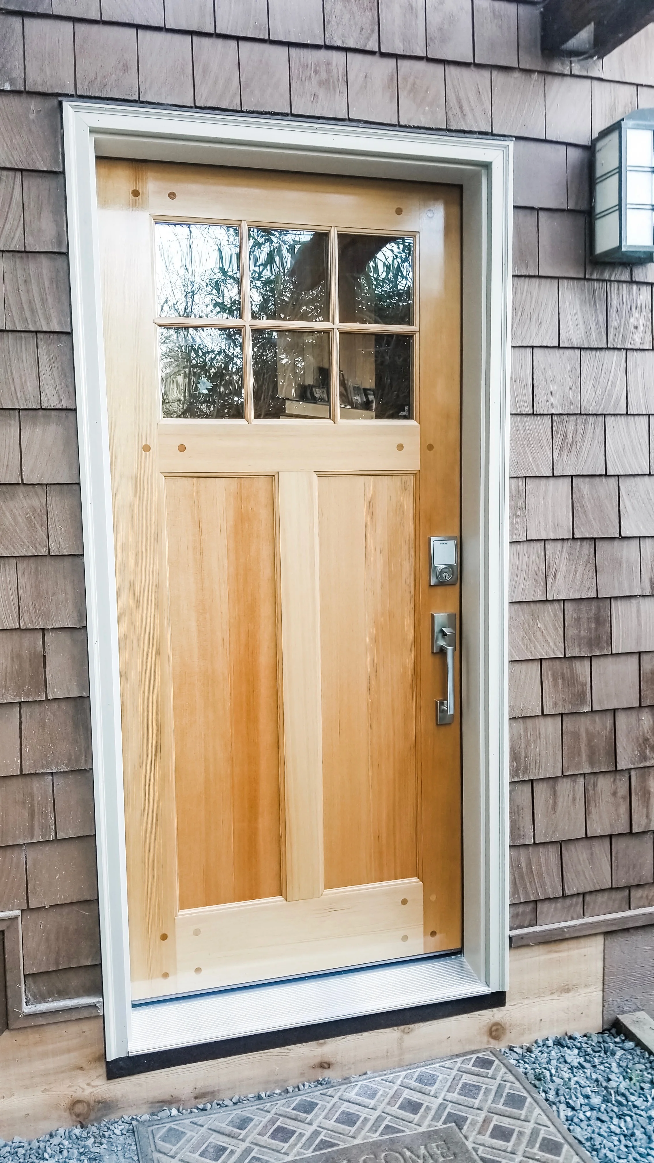 Island County Wooden door Instalment