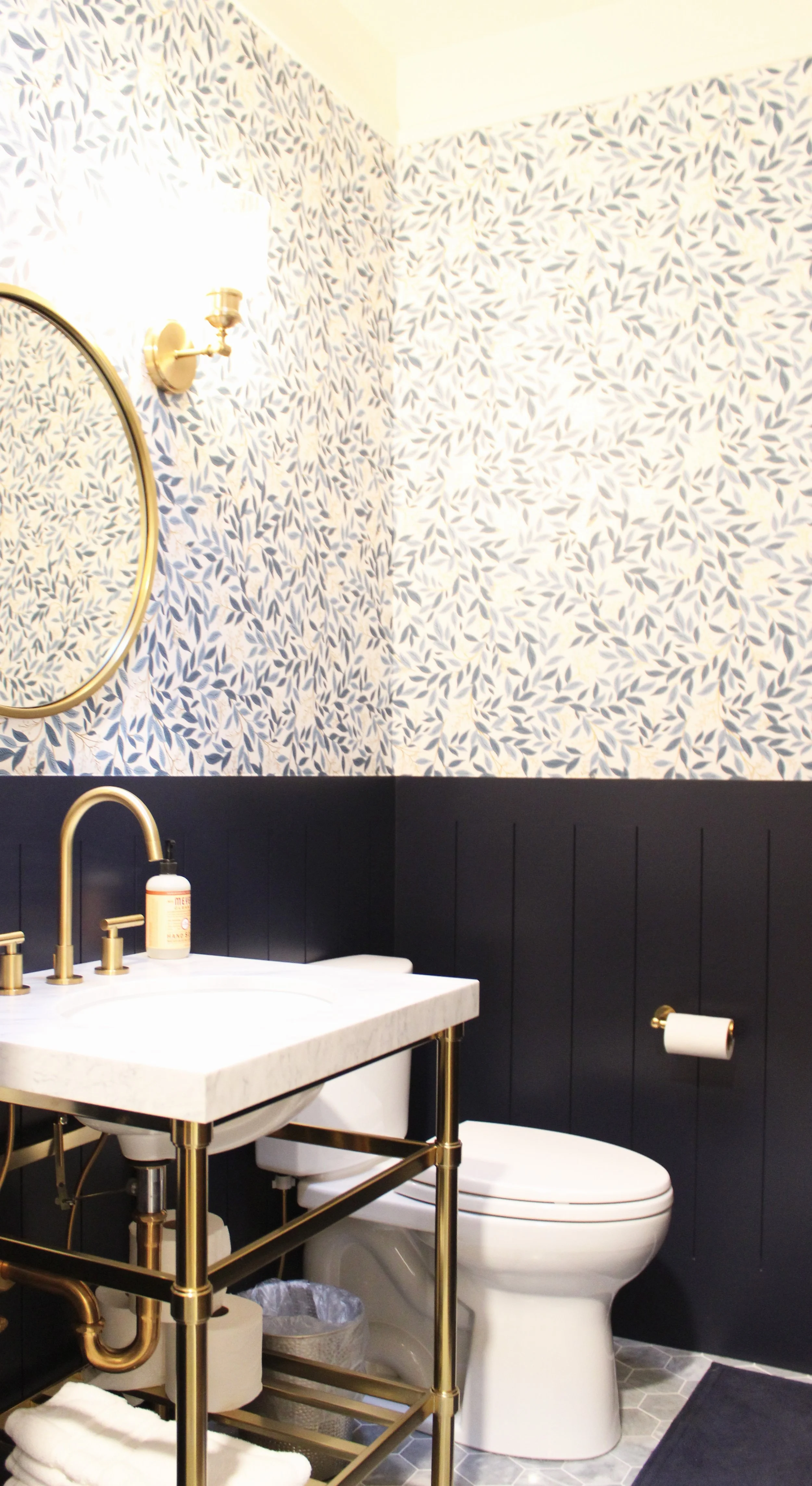bathroom-remodel-langley-wa-powder-room-vanity.jpg