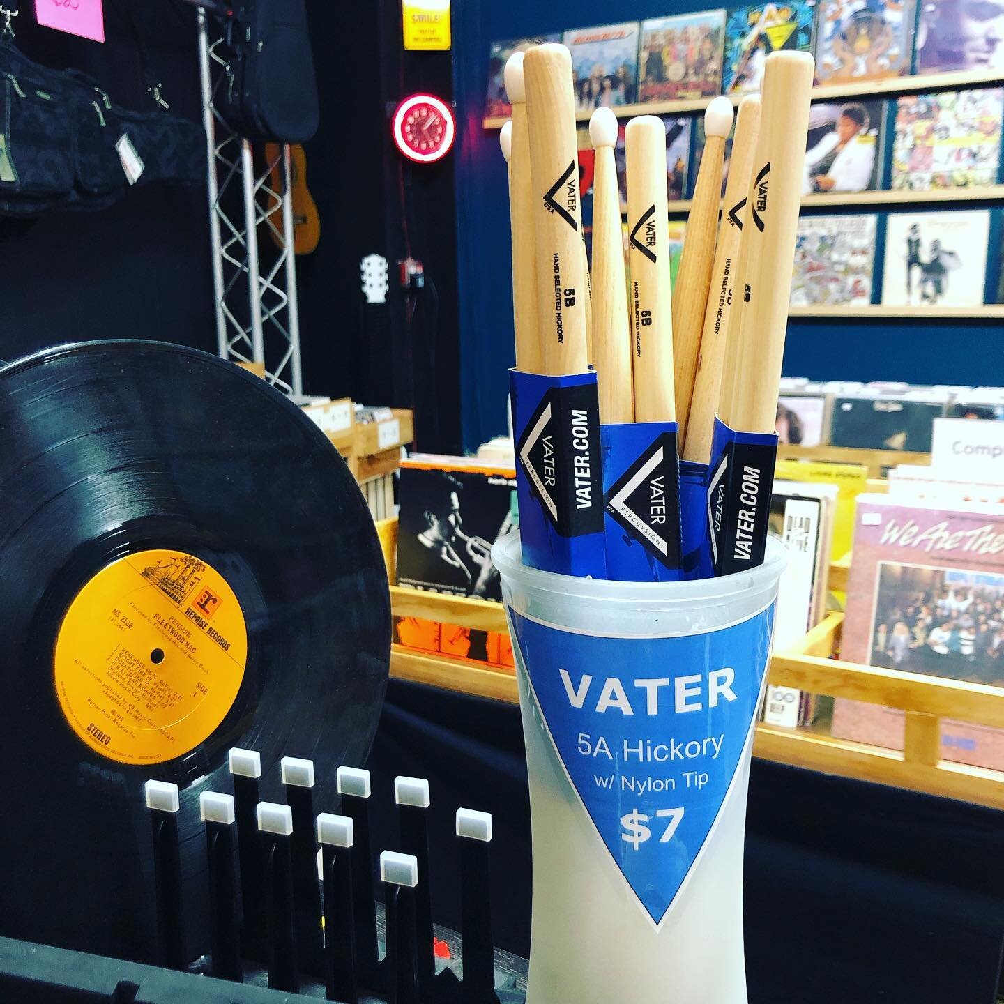 Drumsticks available in the shop @vintagerosevinyl and in the office. Vater hickory Los Angeles 5A w/ nylon tip for $7/pair, or On-Stage maple $4/pair. 🥁
&bull;
&bull;
#grooveworks #grooveworksstudios #rehearsal #rehearsalstudio #rehearsalstudios #m