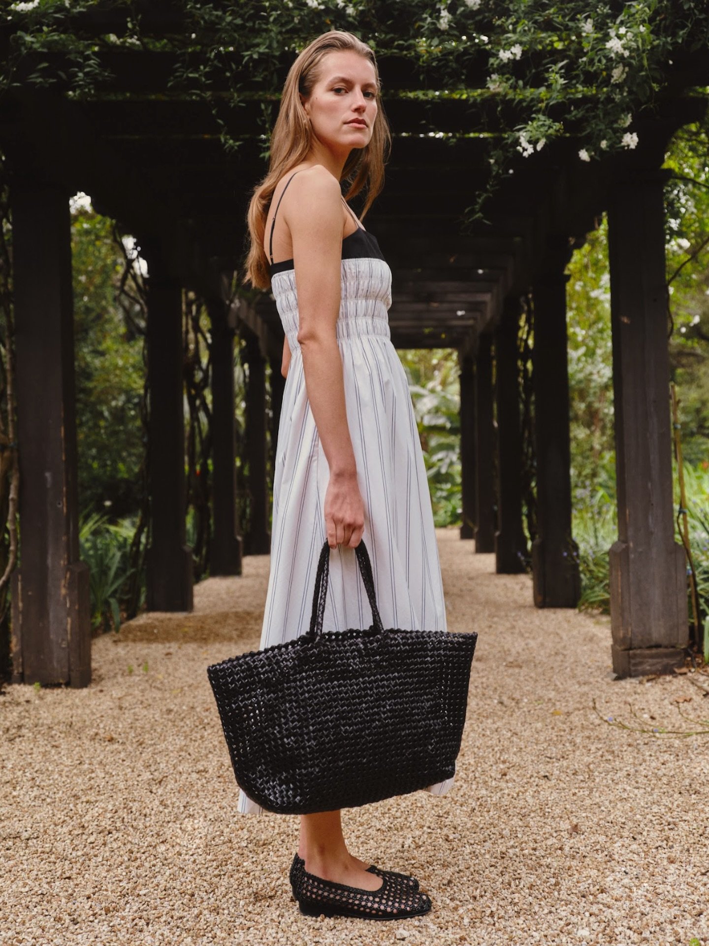 Sun-soaked elegance, made for summers in the South of France @rails 

#summerdress #newcollection #timeless #elegantstyle #shoppinglovers