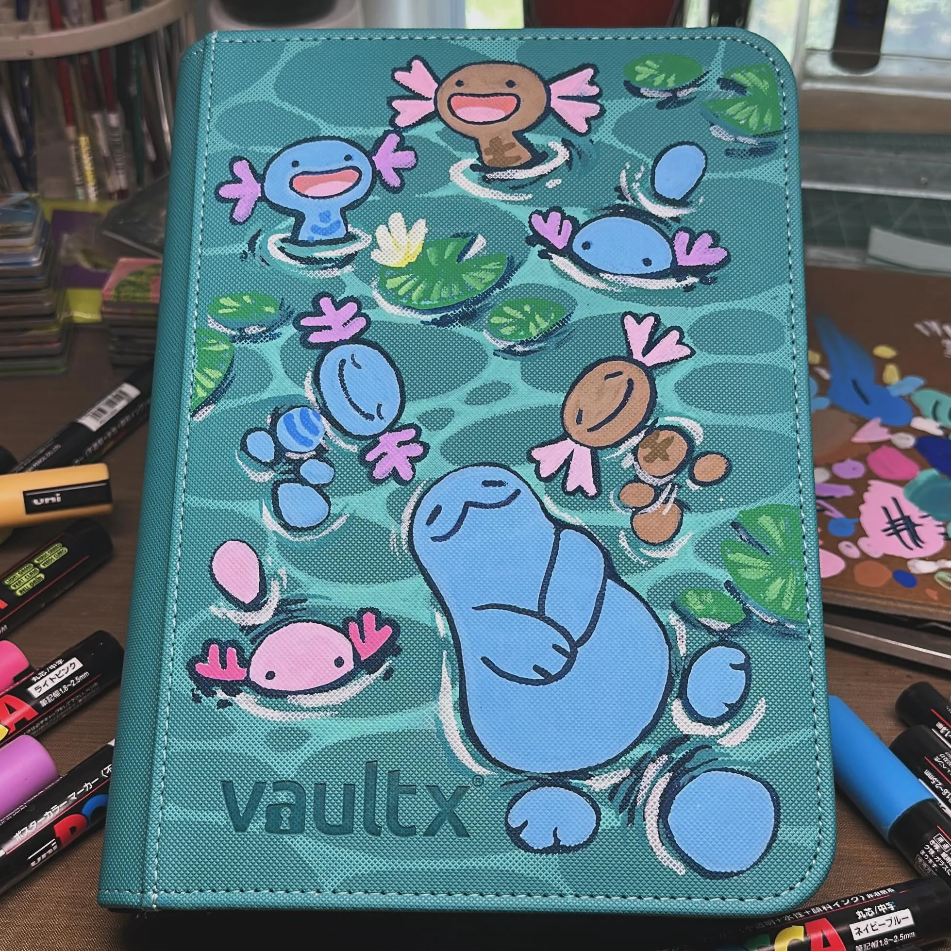 Made my wooper binder cute finally. Done with mostly poscas and a little golden so flat.