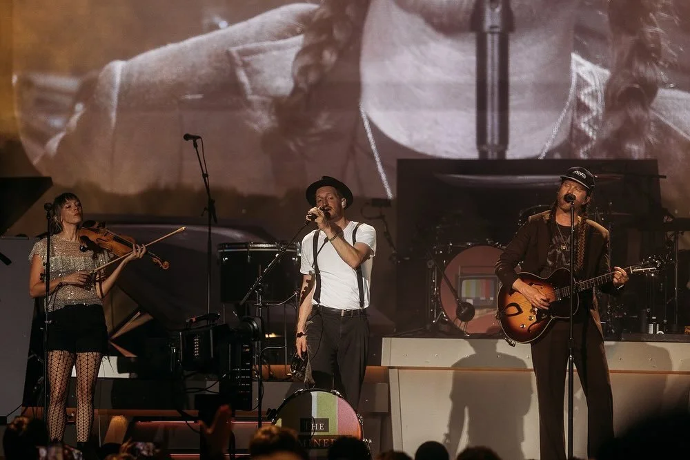 On a hot Wednesday night, The Lumineers brought their Automatic World Tour to Hollywood Casino Amphitheatre in St. Louis and they didn&rsquo;t disappoint. With Hippo Campus opening the show, the energy was already buzzing before the headliners took t