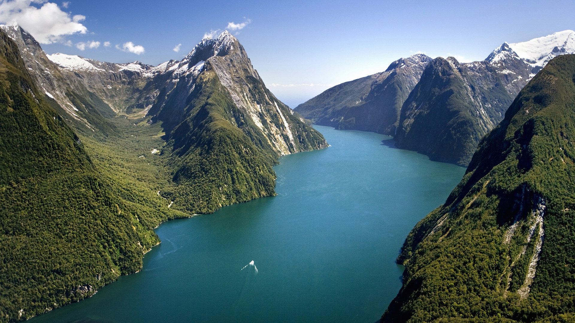 New Zealand Fjordland.jpg