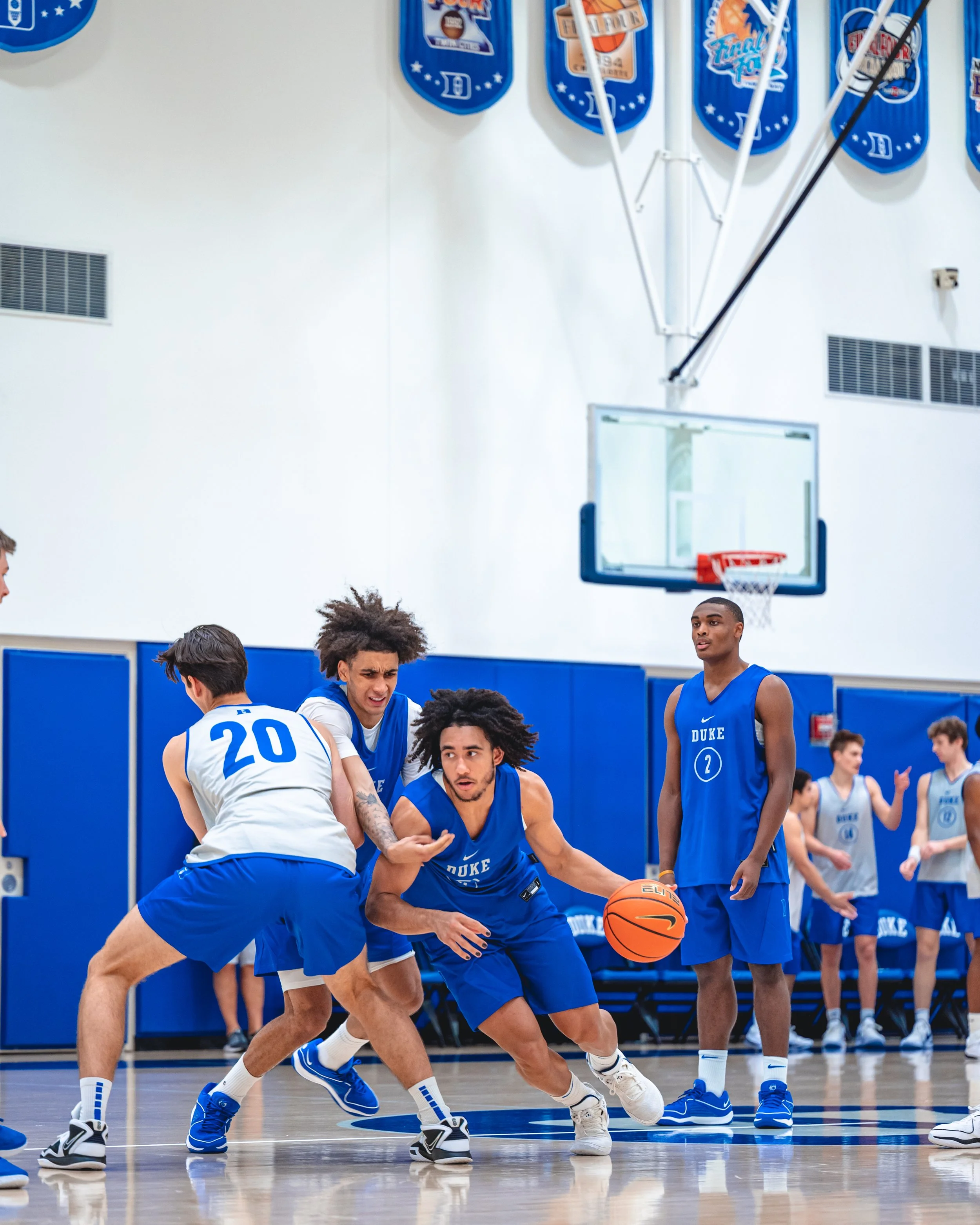 2023-24 MBB 1st Practice_ZJ_9-25_00059.JPG