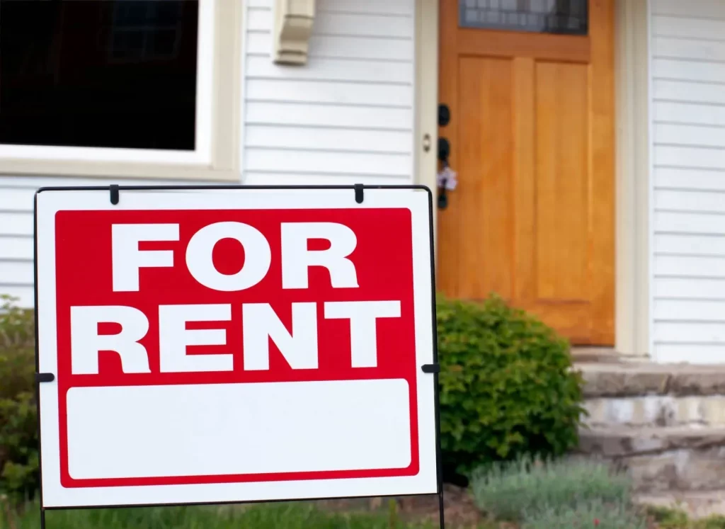 House for rents with bad tenants landlord sell fast