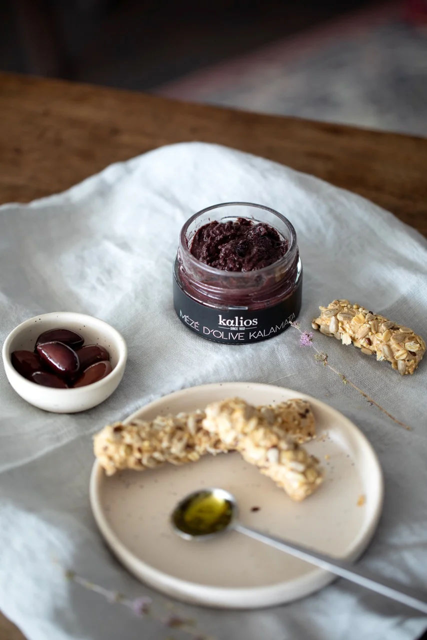 Kalios - Mézé Kalamata et gressins crétois.jpeg