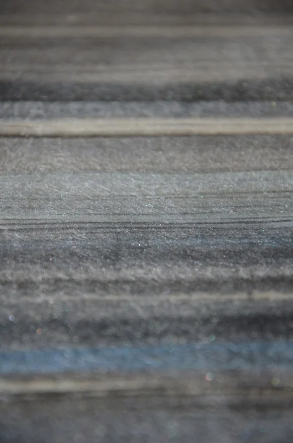 vibrations-583x880.jpg
