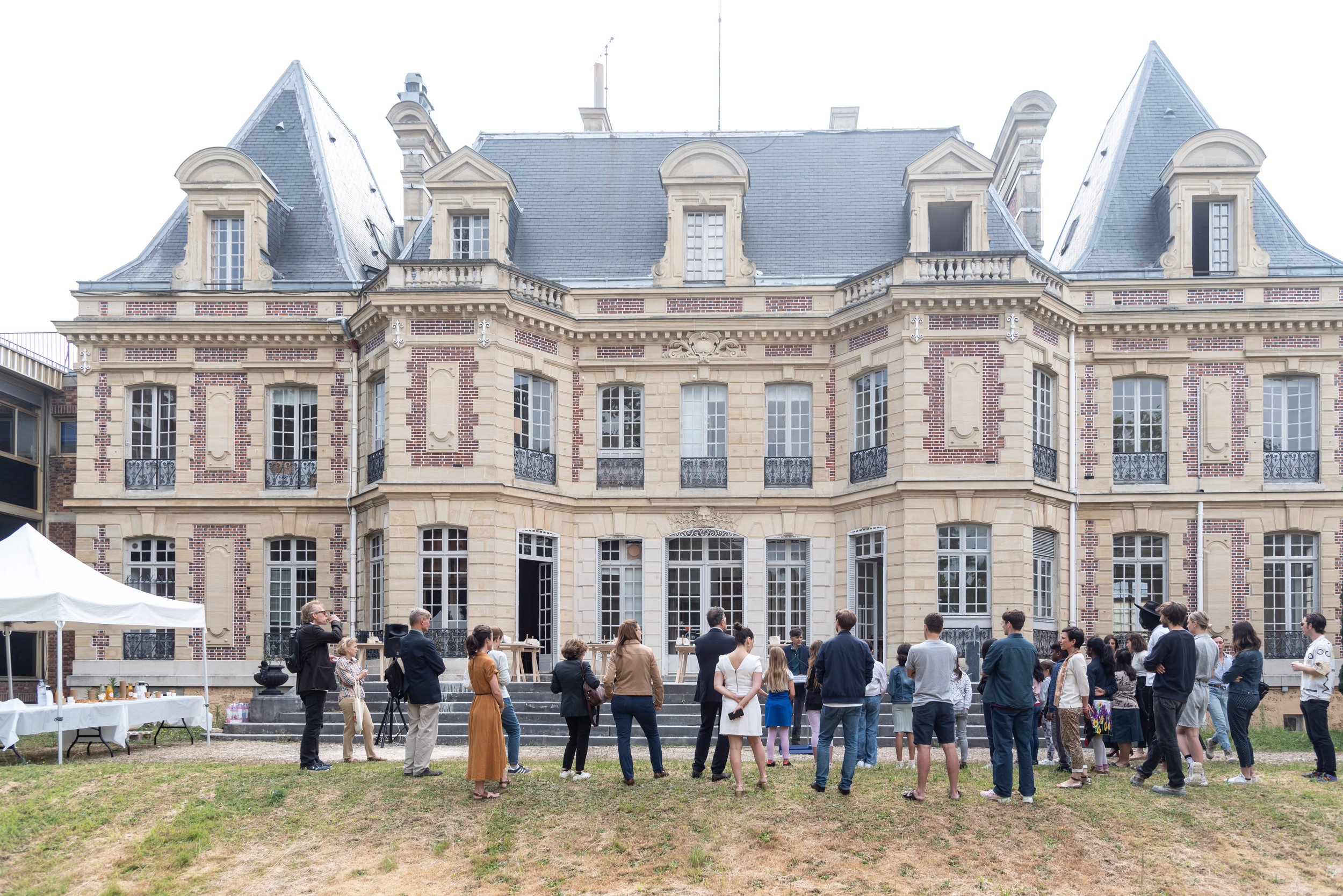 Visite de presse résidence artistique Chateau de la Maye (Fonds de Dotation Verrecchia) copie 2.jpg