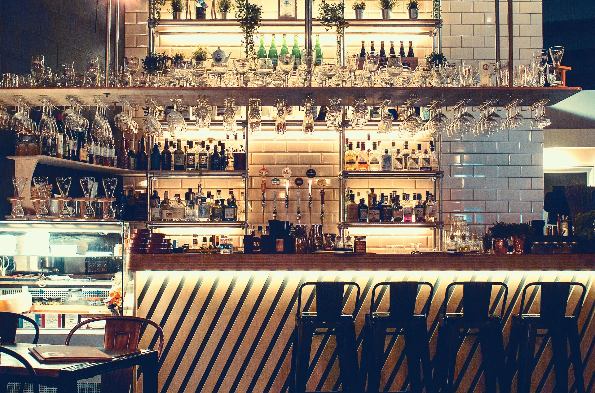 BAR_04.jpg