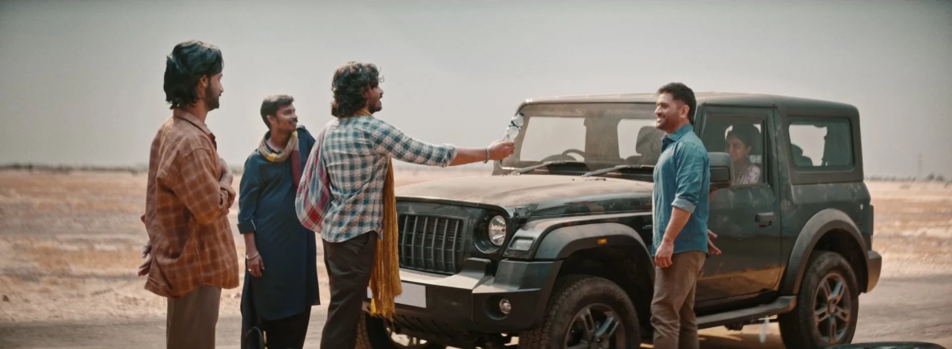 Kinley with MS Dhoni- 'Highway'