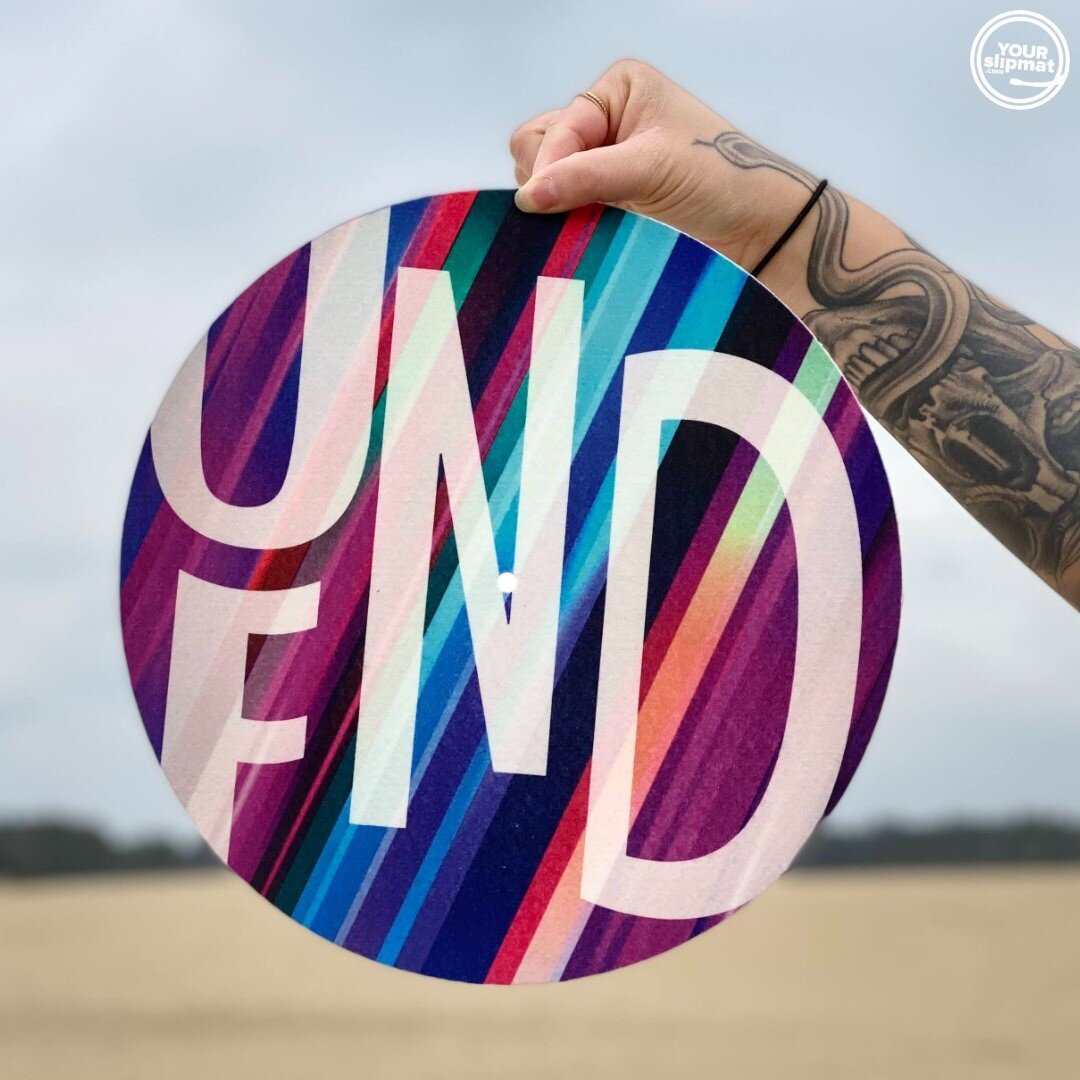 Big up to our friends @ UNDFND 🤍💜 (@undfndmusic @misha.pchen )
#customslipmats #customslipmat #slipmats #fullcolorslipmats #12inchslipmat #turntablemat #undfndmusic #yourslipmat #12inch #wax #technics