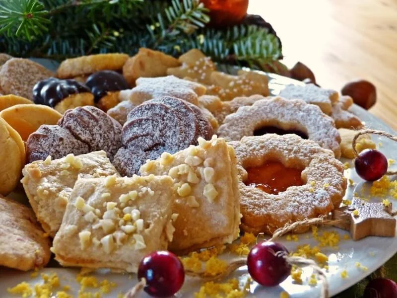 WINE AND COOKIE PAIRINGS FOR THIS HOLIDAY SEASON