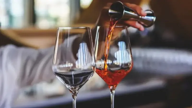 PORTUGAL'S BEST SUMMER TRAVEL TIPS YOU SHOULD BOOK