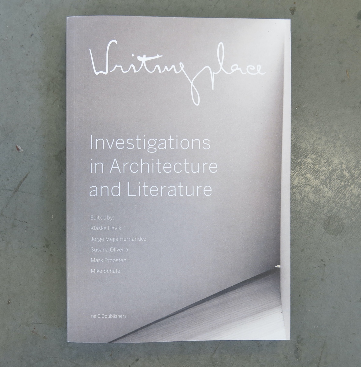 Configuring Beirut's vague urbain: A Marvelous Real