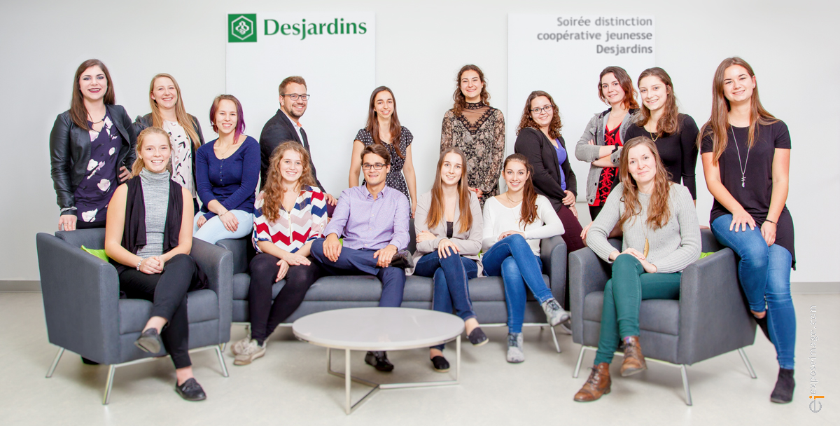 Universitaire (16 bourses de 2 500 $)