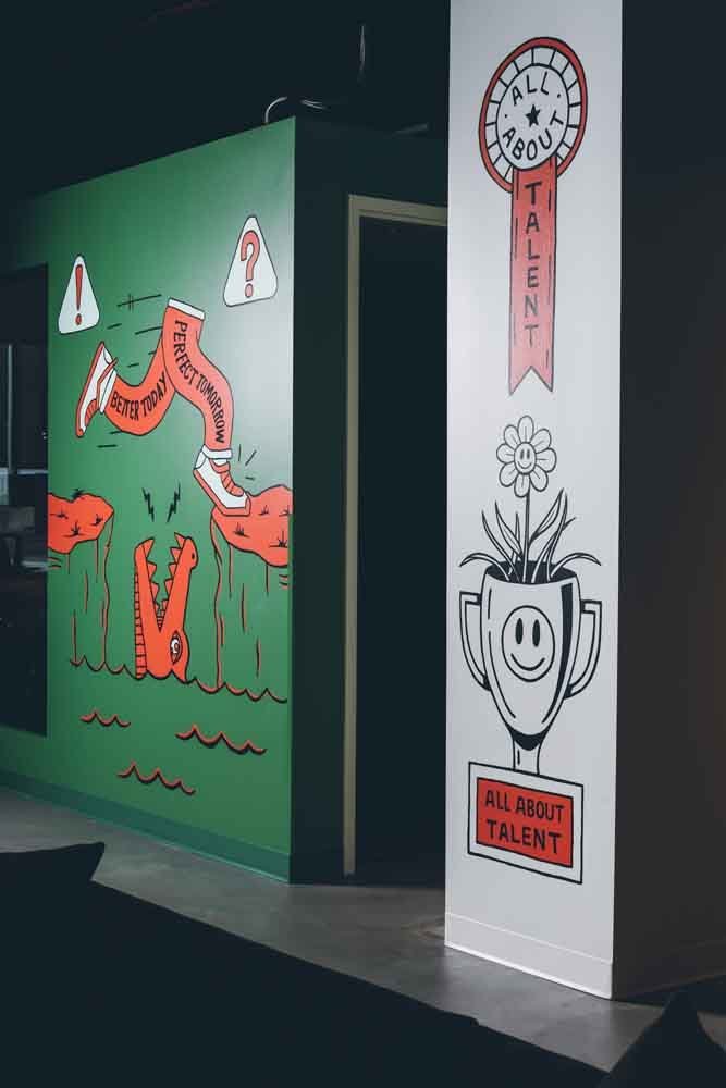 Vicarel_Angi_Murals-talent.jpg