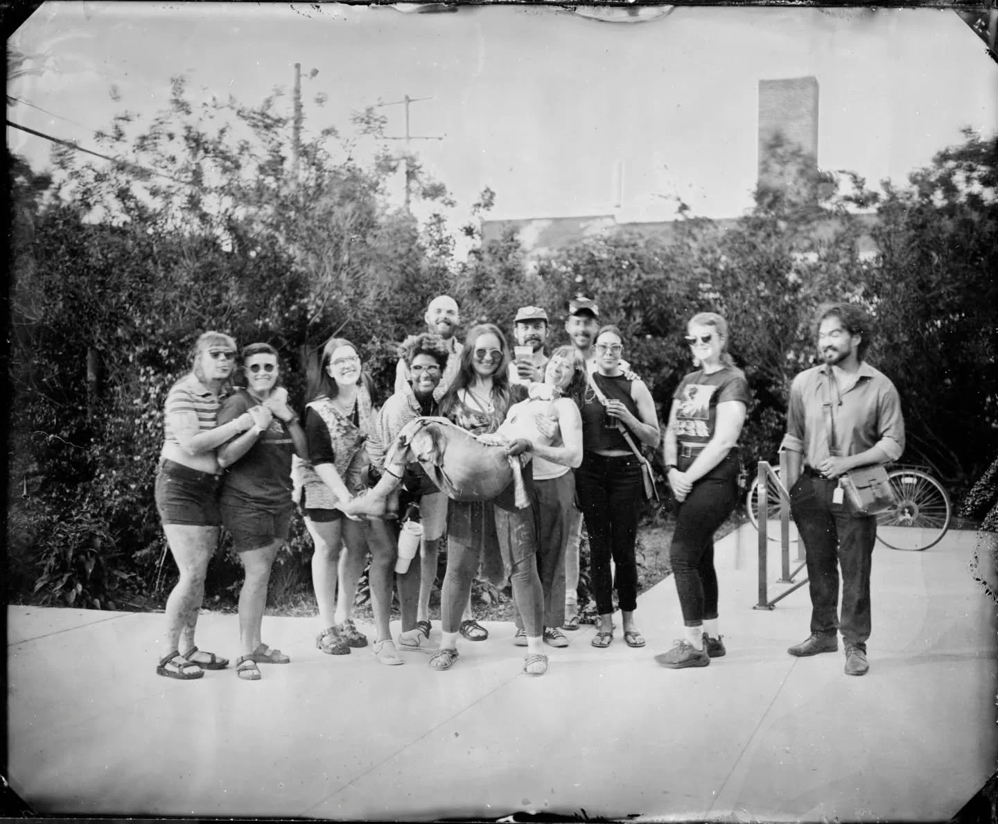 Thank you to all who joined in the fun for my gallery night at New Harvest a couple weeks ago! I adore sharing these magic moments of creation and the processes that give me so much joy 📸✨
Next pop-up will be at @plymouth_punk_rock_market on July 12