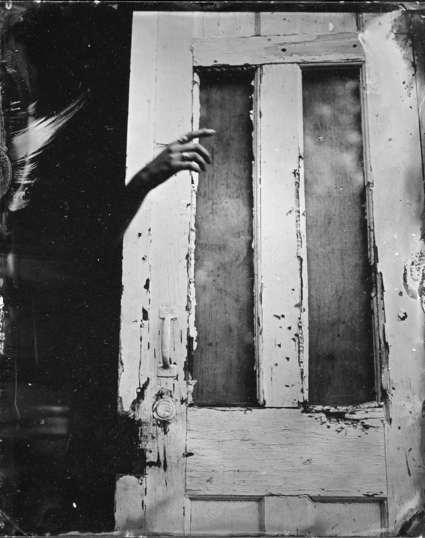 Thank you to all who joined me at @plymouth_punk_rock_market this past weekend 🖤 if you took a tintype with me, it is ready for pickup at Mayflower Brewing!

Stay tuned for some big announcements in the coming weeks...

Untitled self portraits on ti