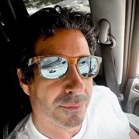 eff Schader es el CEO y fundador de The Skins Factory