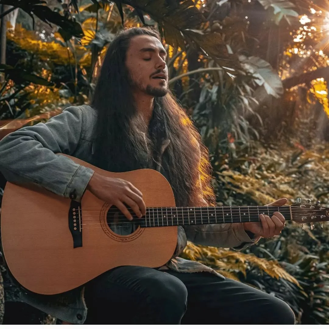 What a week its been! Now onto the gigs yewww!!

TOMORROW:
🎸@peacockinnhotel - Northcote 8-9PM🎙
FIRDAY:
💿 @Fortressmelb - CBD 6-11PM 🎧

Hope to catch you there for a beer or 7 🍻🕺

🎥 @charleshetrelezis

#officialdambro #live #acoustic #musician