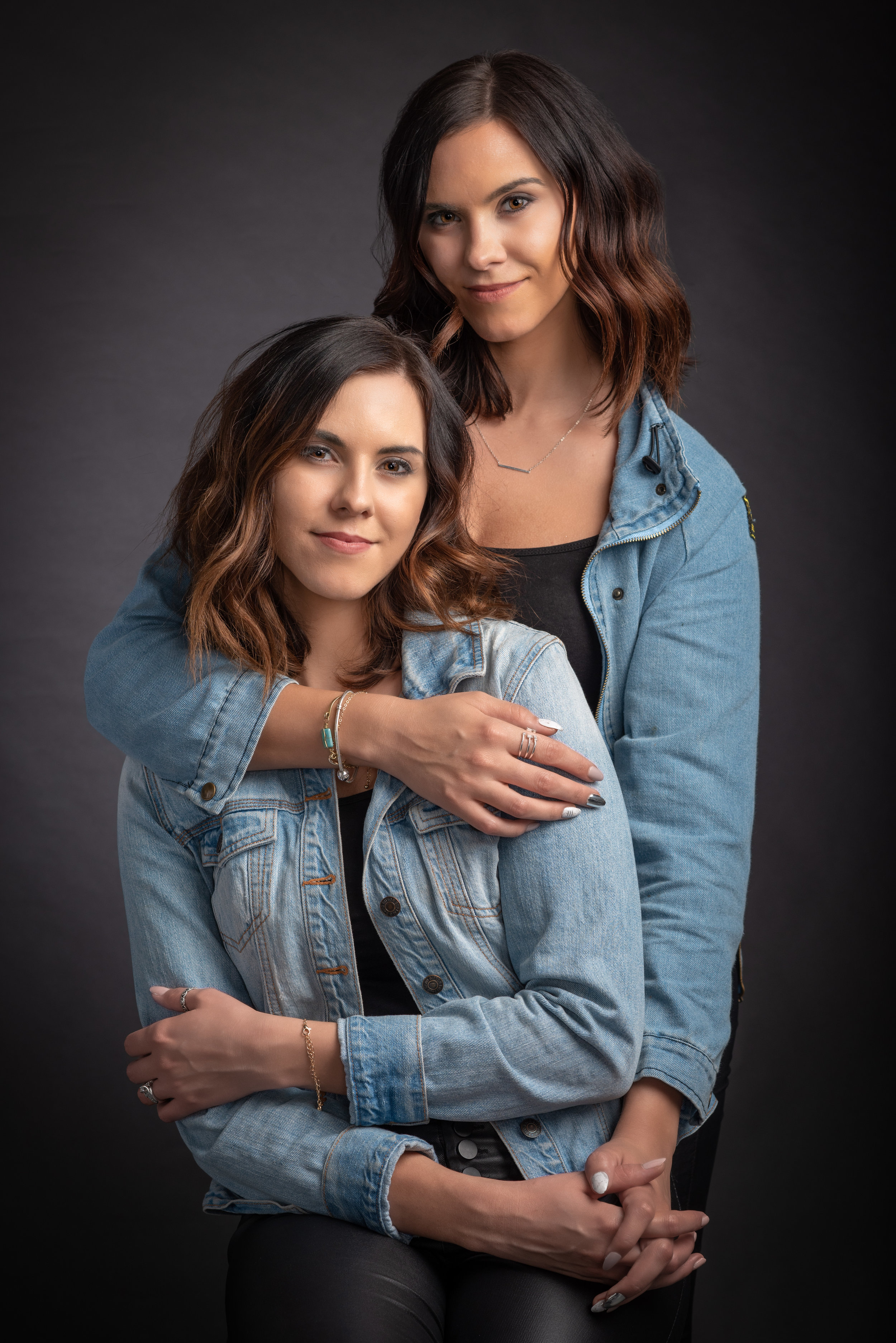 Beautiful-Lesbian-Couple-Photography