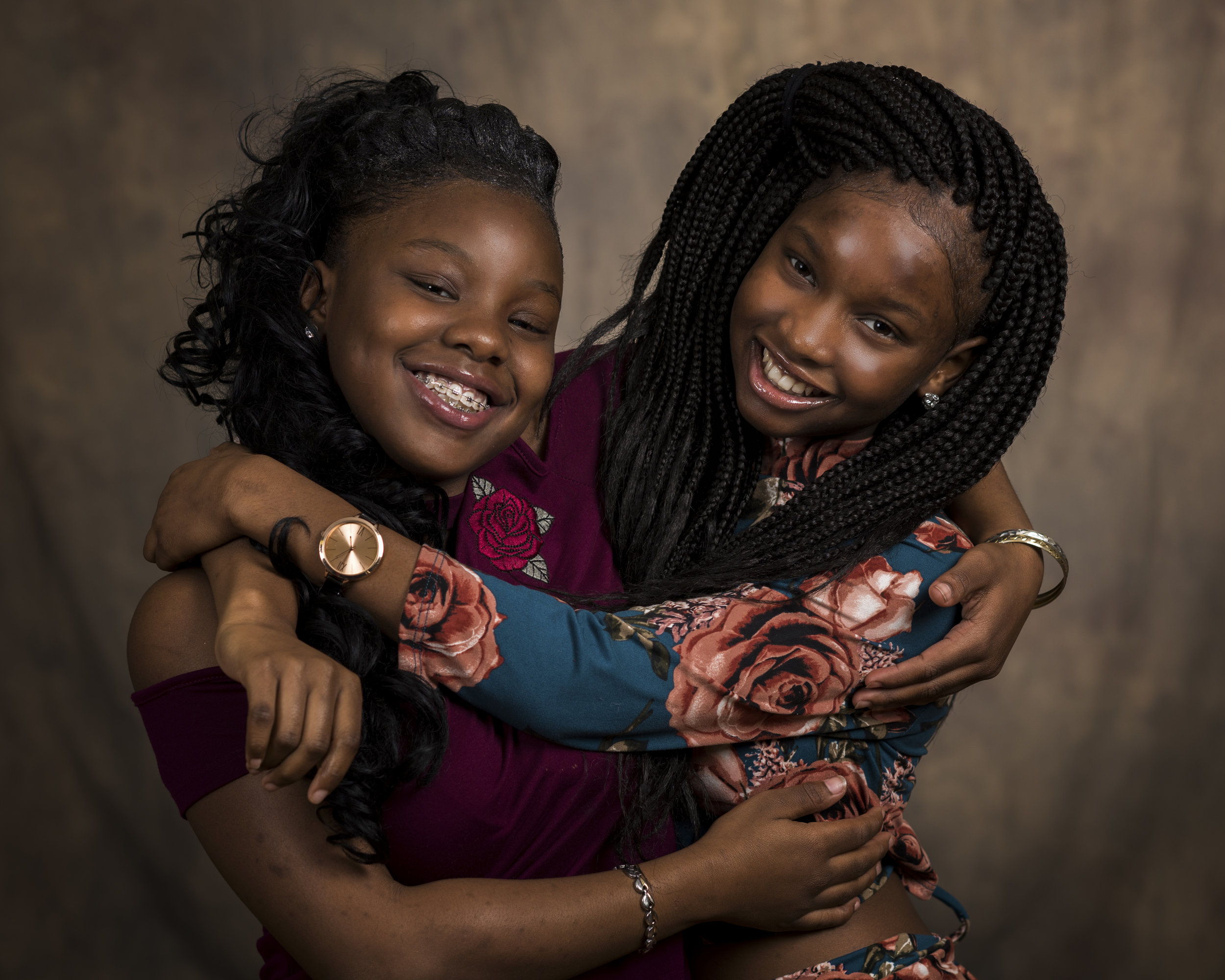 beautiful-young-black-sisters-models