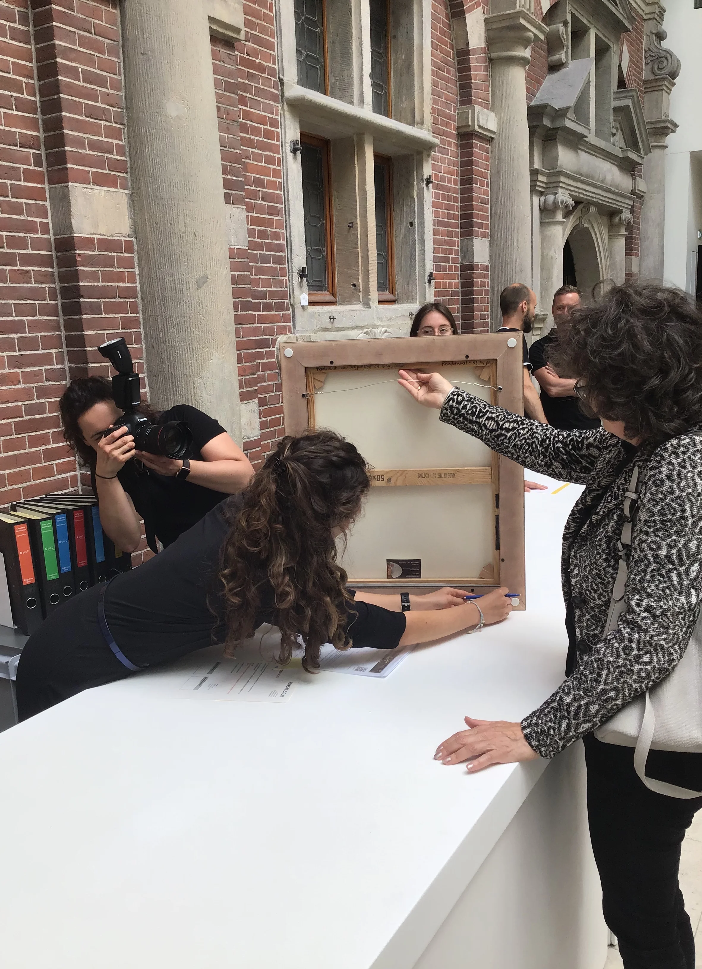 Het schilderij wordt hier geregistreerd