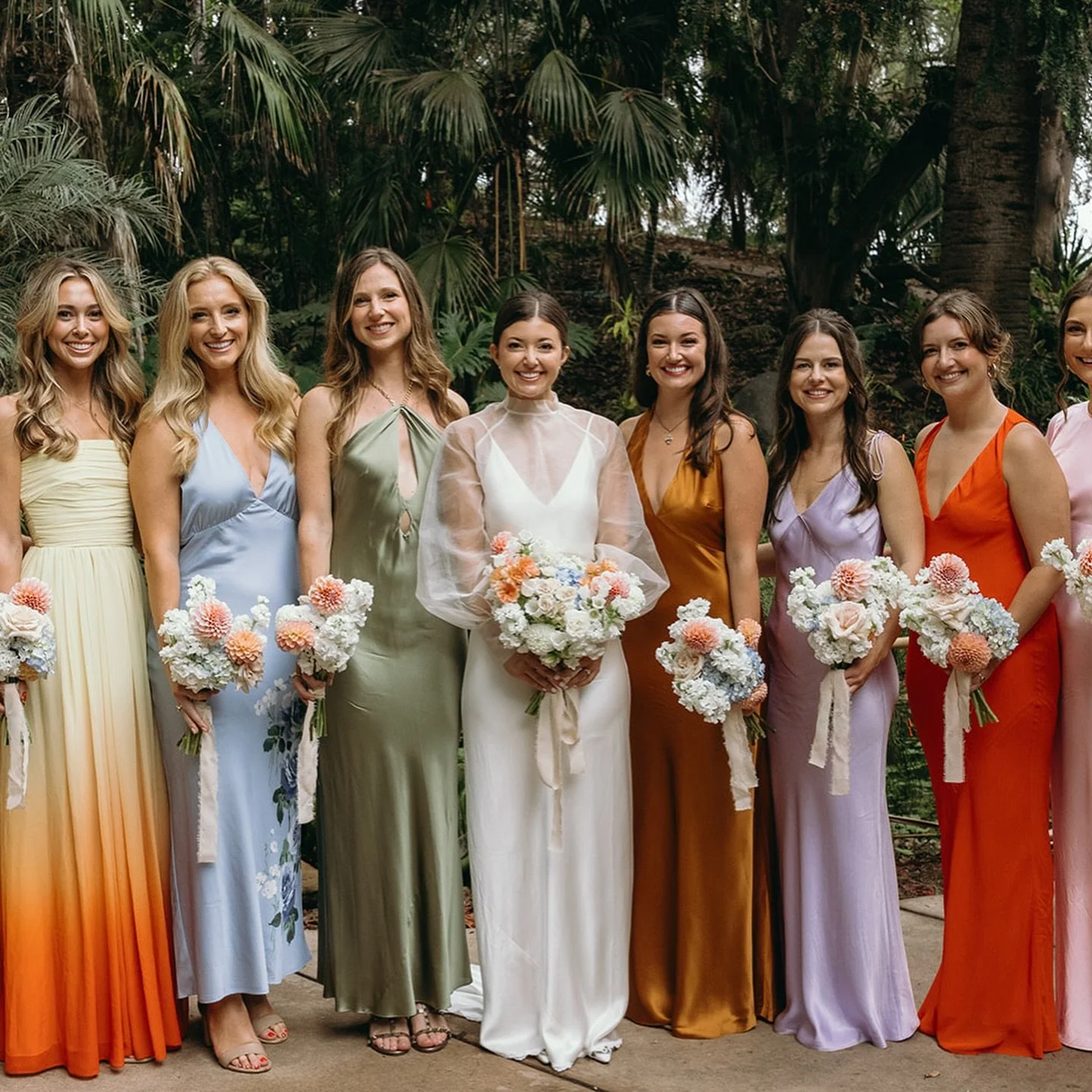 Grace &amp; her bridesmaids + momma 🤍

coordination/planning - @imanleeevents 
photography - @corrynbecksteadphotography 
florals - @cultivatedbyfaith 
venue - @sandiegobotanicgarden 
MUA - @knightandveil 
lighting - @brillianteventlighting