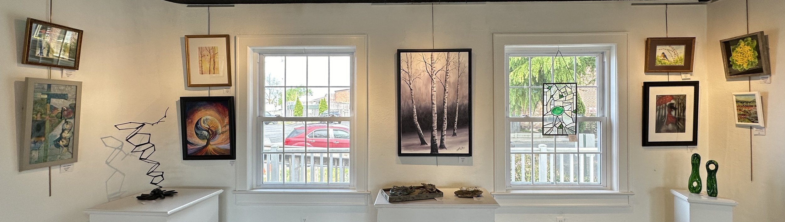 juried front windows image_123650291.JPG