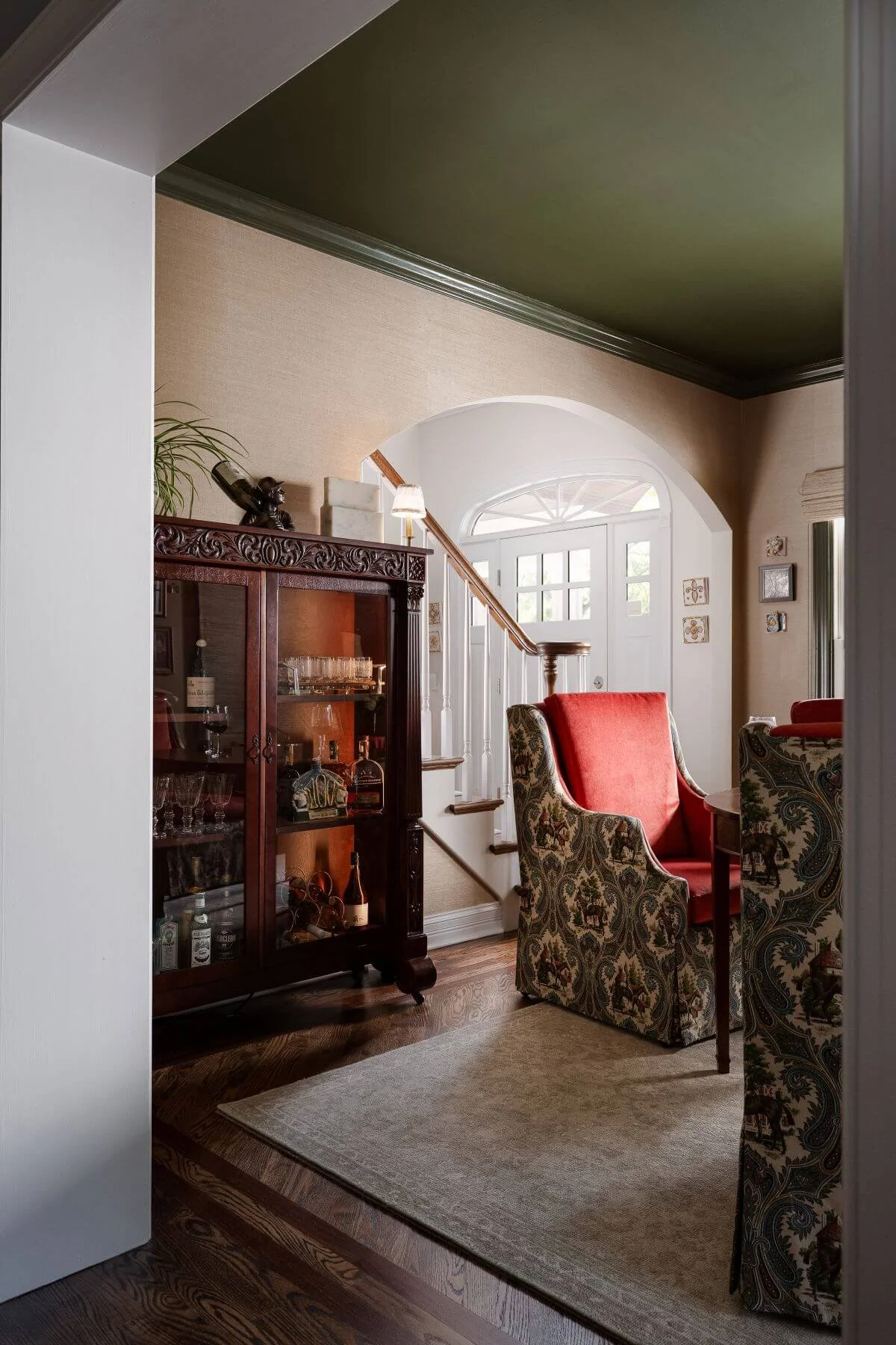 custom-liquor-cabinet.jpg