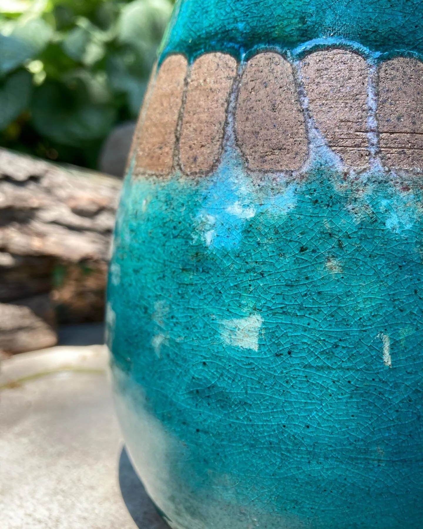 A water blue gem from the woodkiln. 
#theresacookieinthebackofthekilnforyou #partoftheshippartofthecrew #woodkiln #pottery #pottersofinstagram #ceramics  #handmade #blueblind