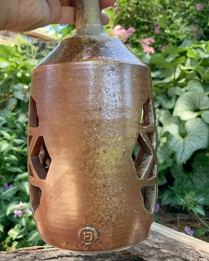 “One if by land, and two if by sea;
And I on the opposite shore will be…”
•
I can’t believe the creamy burnishes and ash deposits on this pot! The flashing slip (Randy Johnson) really took this luminary lantern to the ne