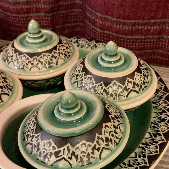 FRIENDS, a glad announcement! π
•
“In This Sign,” a pottery show celebrating hospitality and peace-making, will open @harrisoncenterarts on Friday, Aug. 6th. Shown here are lidded bowls and a plate that I threw and @_sobremesapotter